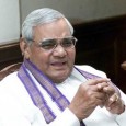 Sonia Gandhi caught in dilemma Next general elections stir up New Delhi atmosphere! The Congress has neither leader nor a credible manifesto! The next general elections looms large on New Delhi skyline. Even if the...