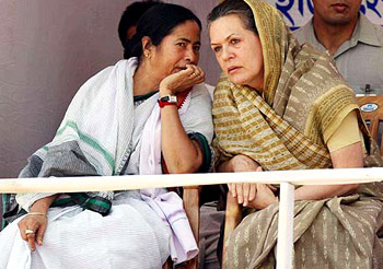 Mrs. Sonia Gandhi, President, The Indian National Congress, 24, Akbar Road, New Delhi- 100 110 Dear Mrs. Gandhi, Subject: Tamil Nadu Congress affairs-regarding I was glad to read that the...